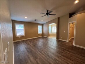 1053 Puerta Del Sol Dr in Las Vegas, NV - Building Photo - Building Photo