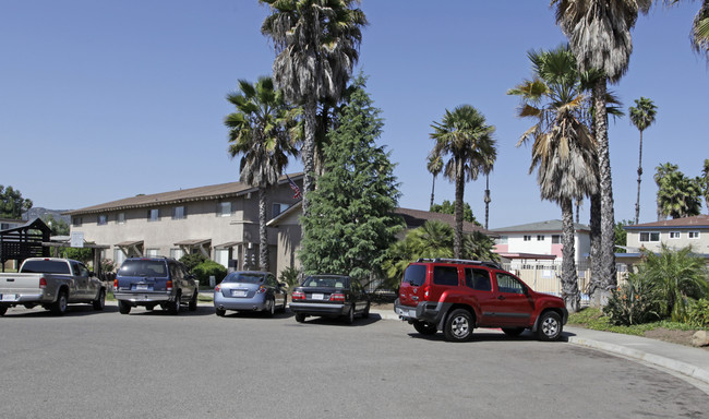 La Posada Apartments