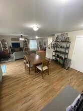 450 NW Nesvik Way in Poulsbo, WA - Building Photo - Building Photo