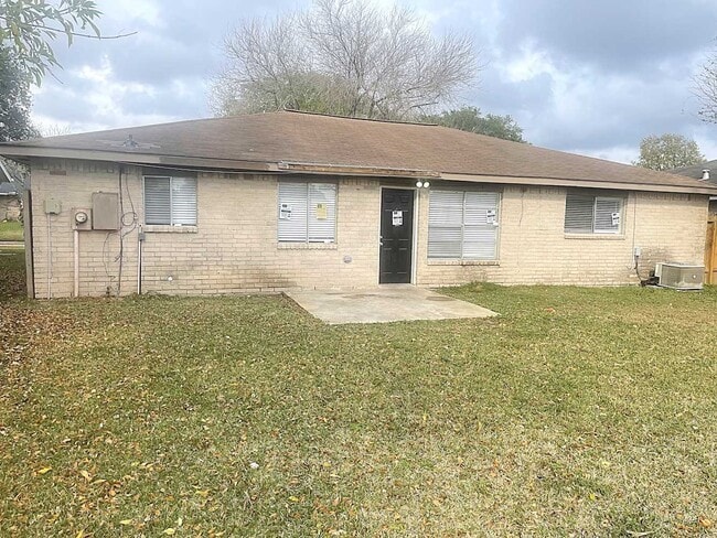 property at 9812 Robin St