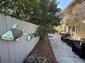 950 Seaside Ct in Ventura, CA - Building Photo - Building Photo