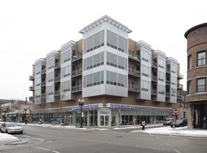 3916-3920 N Sheridan Rd in Chicago, IL - Building Photo - Building Photo