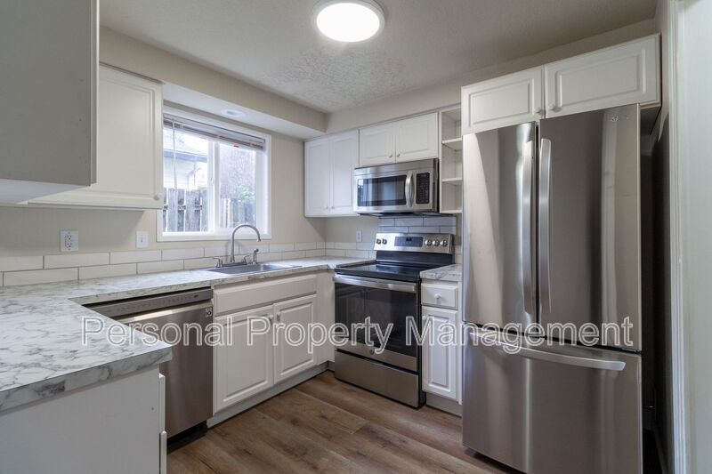 1327 Z St in Vancouver, WA - Building Photo
