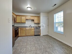 43 Wolf Creek Ln in Lillington, NC - Building Photo - Building Photo