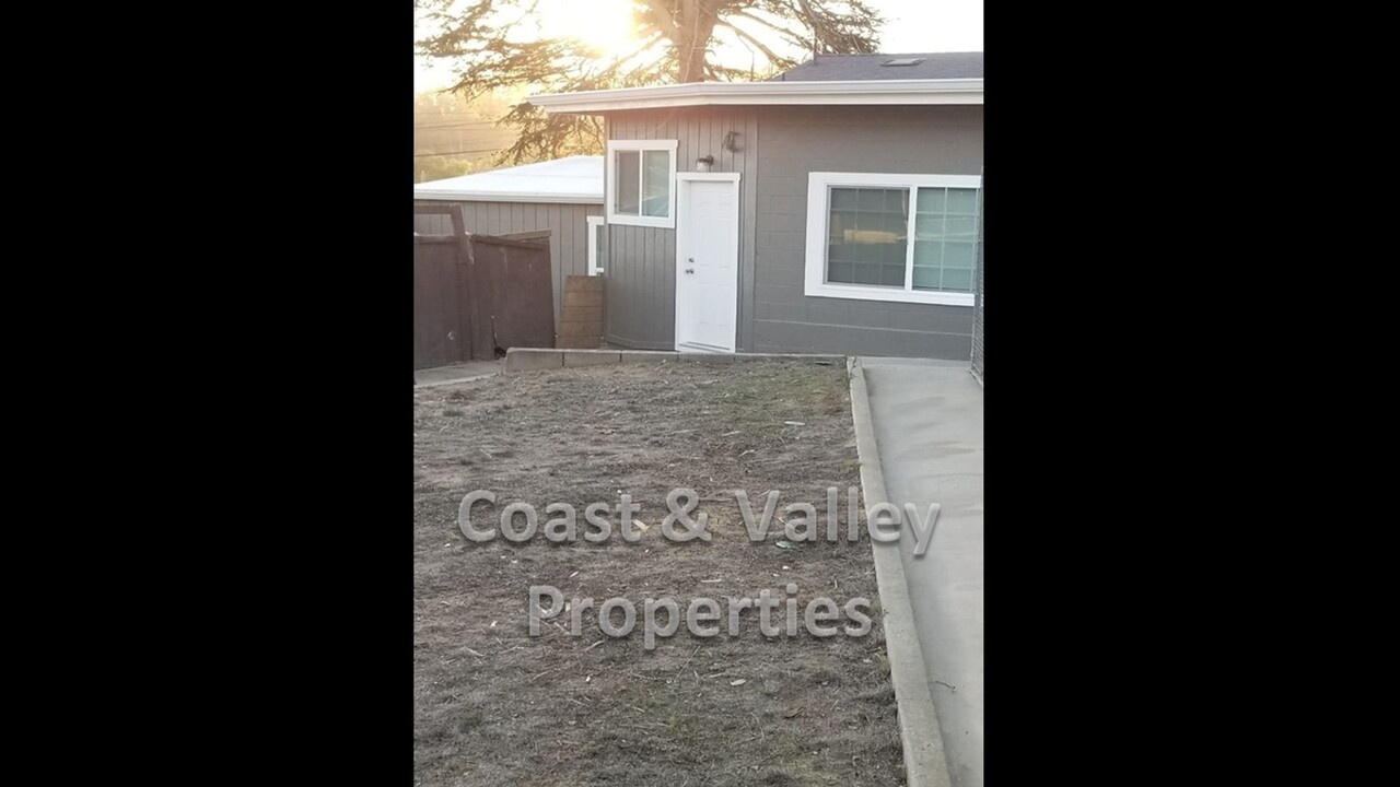 1018 El Camino Real N in Prunedale, CA - Building Photo