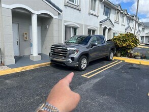 110 SW 109th Ave in Miami, FL - Building Photo - Building Photo