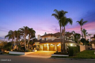 136 Heath Meadow Pl in Simi Valley, CA - Building Photo - Building Photo