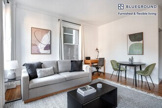 952 5th Ave in New York, NY - Building Photo - Building Photo