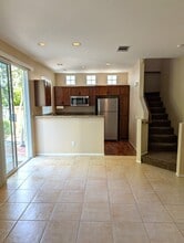 27844 Crown Ct Cir in Santa Clarita, CA - Building Photo - Building Photo