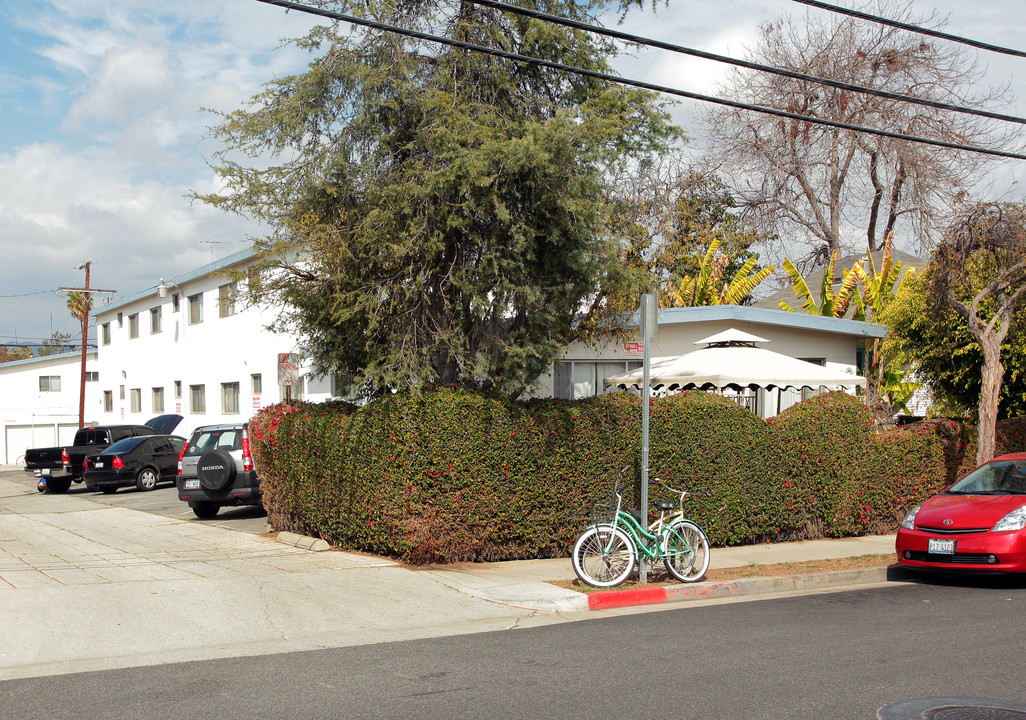 419 Raymond Ave in Santa Monica, CA - Building Photo