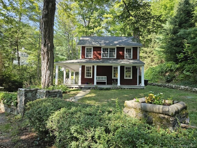 property at 4 Old Cat Rock Rd