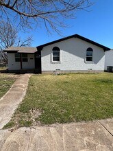 1720 Western Park Dr in Dallas, TX - Building Photo - Building Photo