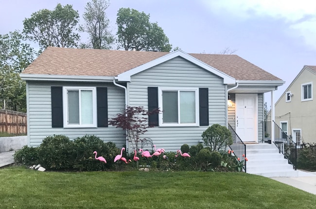 property at 1242 E Sherman Ave