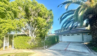 24282 Lysanda Dr in Mission Viejo, CA - Building Photo - Building Photo