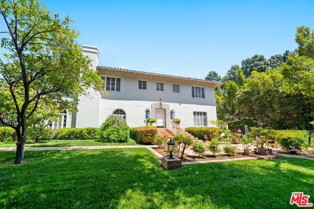 property at 1004 N Beverly Dr