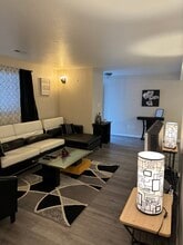 3909 Redwood Ln, Unit Apt D in Pueblo, CO - Foto de edificio - Building Photo