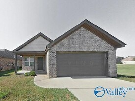 1516 Maxwell Cir in Tuscaloosa, AL - Building Photo