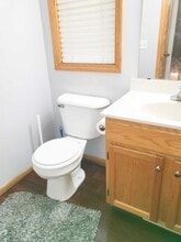 5657 Sugarberry Dr SE in Kentwood, MI - Foto de edificio - Building Photo