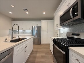 4217 S Heather Privado in Ontario, CA - Foto de edificio - Building Photo