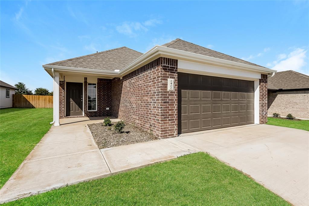 2400 Rosewood Ln in El Reno, OK - Building Photo