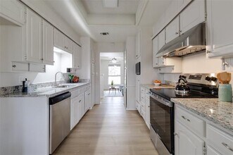 909 Highland Dr in Cleburne, TX - Building Photo - Building Photo