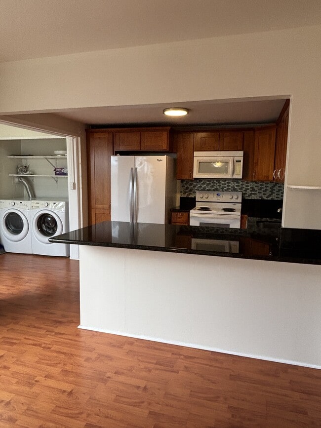 1574 Molehu Dr in Honolulu, HI - Building Photo - Building Photo