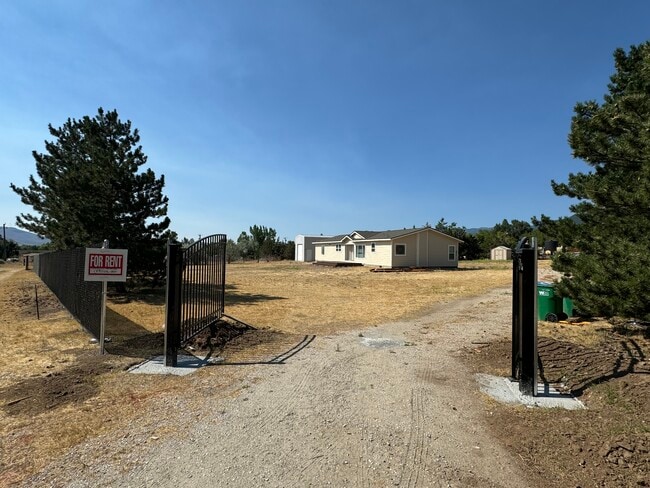 property at 572 U.S. Hwy 395 N