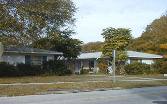 Mirror Lake Apartments