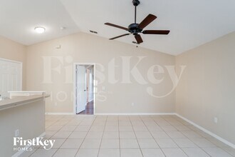 2418 Peace Cir in Kissimmee, FL - Foto de edificio - Building Photo