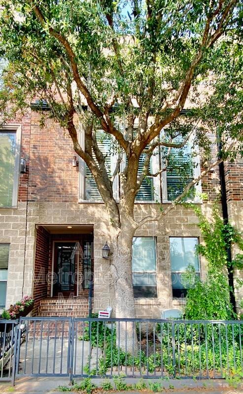 property at 1430 Pecos St