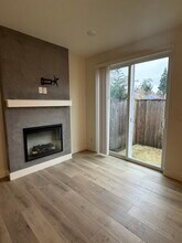 7460 N Oswego Ave in Portland, OR - Building Photo - Building Photo
