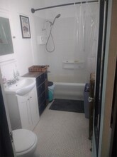 407 NE 45th St in Seattle, WA - Building Photo - Building Photo