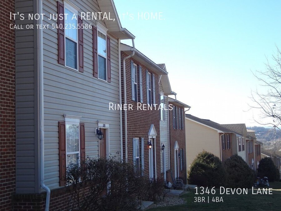 1346 Devon Ln in Harrisonburg, VA - Foto de edificio
