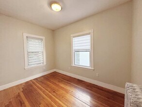 90 Brunswick St, Unit 1 in Boston, MA - Building Photo - Building Photo