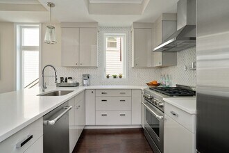 2 Loring St in Somerville, MA - Building Photo - Building Photo