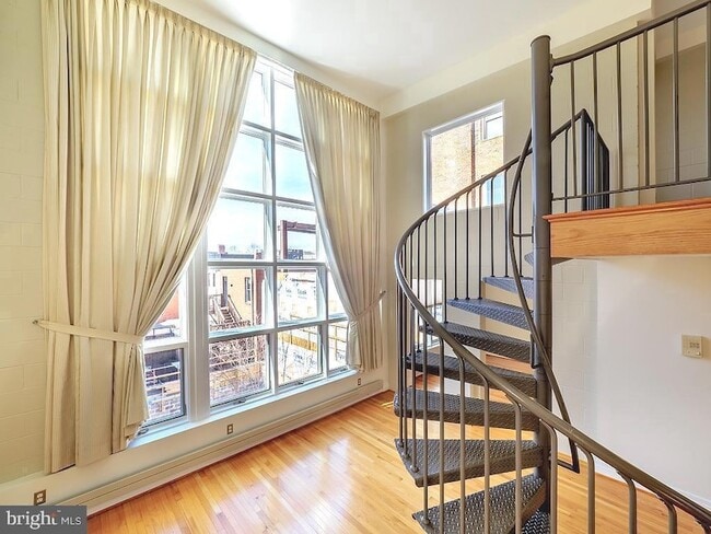 1530 14th St NW, Unit 3B in Washington, DC - Foto de edificio - Building Photo