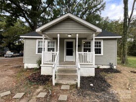 742 Green St in Rock Hill, SC - Building Photo