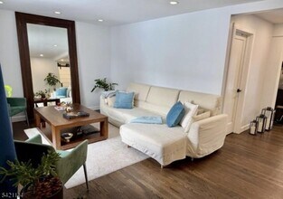 321 Minute Arms Rd in Union, NJ - Building Photo - Building Photo