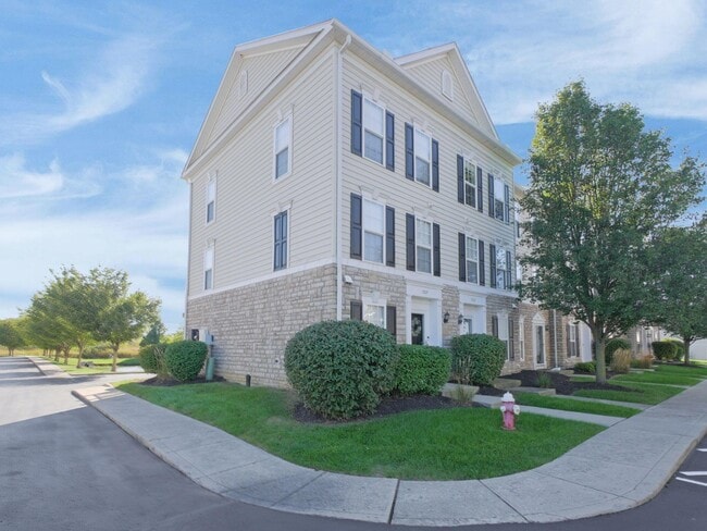 7209 Billy Goat Dr in New Albany, OH - Foto de edificio - Building Photo