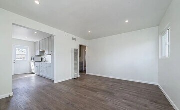 7142-7144 Mohawk St in San Diego, CA - Building Photo - Building Photo