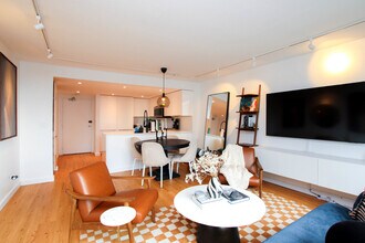 3100 N Lake Shore Dr in Chicago, IL - Building Photo - Building Photo