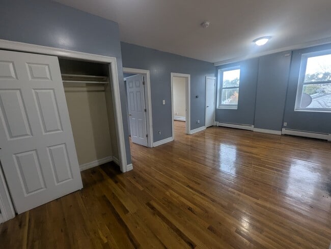 672 Congress Ave, Unit 4 in New Haven, CT - Building Photo - Building Photo