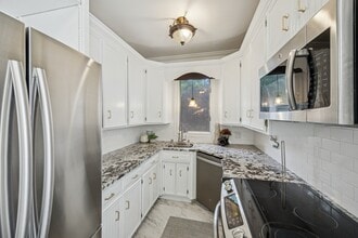 138 Clinton Ave in Oak Park, IL - Building Photo - Building Photo