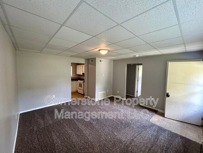 202 Grace St in Tonganoxie, KS - Building Photo - Building Photo