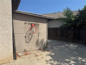 2485 Sherwood Ln in San Bernardino, CA - Building Photo - Building Photo