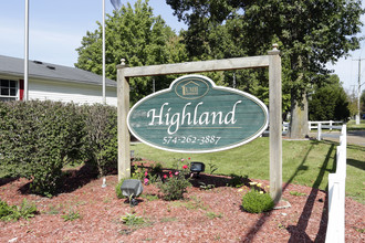 Highland in Elkhart, IN - Building Photo - Building Photo