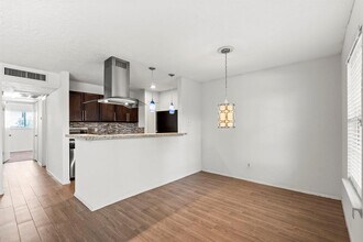 3224 Timmons Ln in Houston, TX - Building Photo - Building Photo