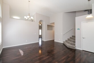 14823 W Dovestar Dr in Surprise, AZ - Foto de edificio - Building Photo