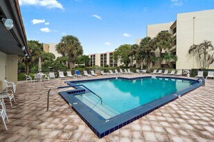 1605 US-1 in Jupiter, FL - Building Photo