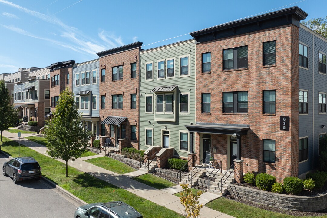 Trowbridge Flats in Grand Rapids, MI - Foto de edificio